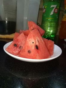 吃瓜帖子,跟风还是理性参与？